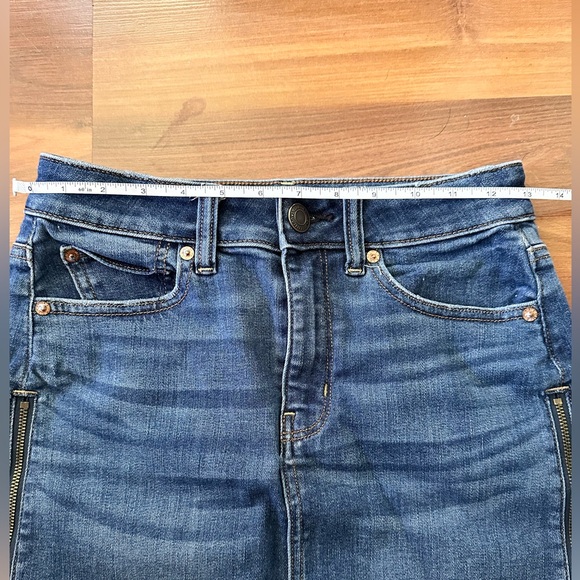 American Eagle Jean Skirt - Picture 7 of 10